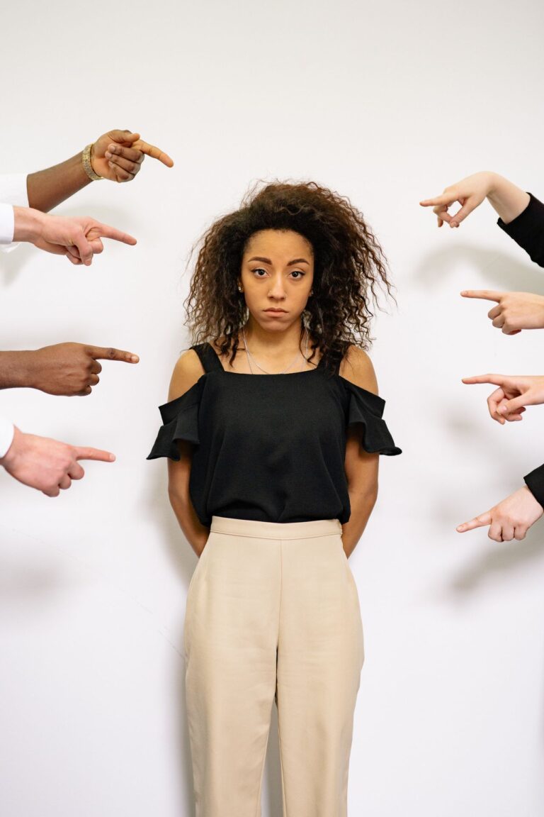 how to stop being a people pleaser