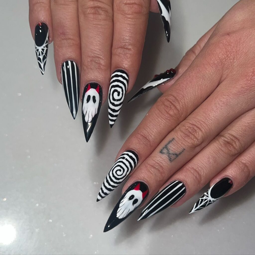 halloween nails black
