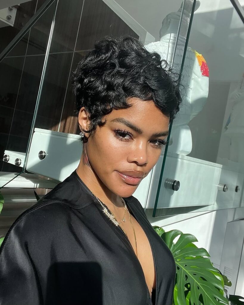 feminine pixie cuts