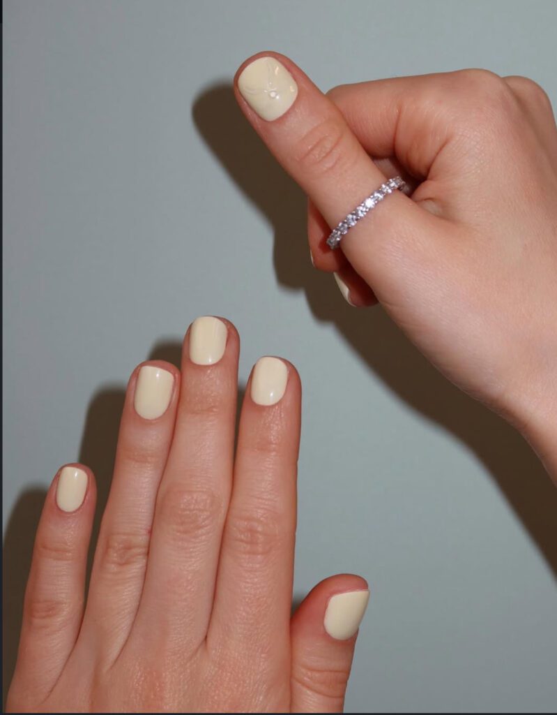 yellow nails