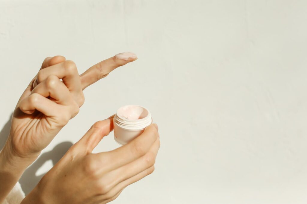 how to look pretty without makeup