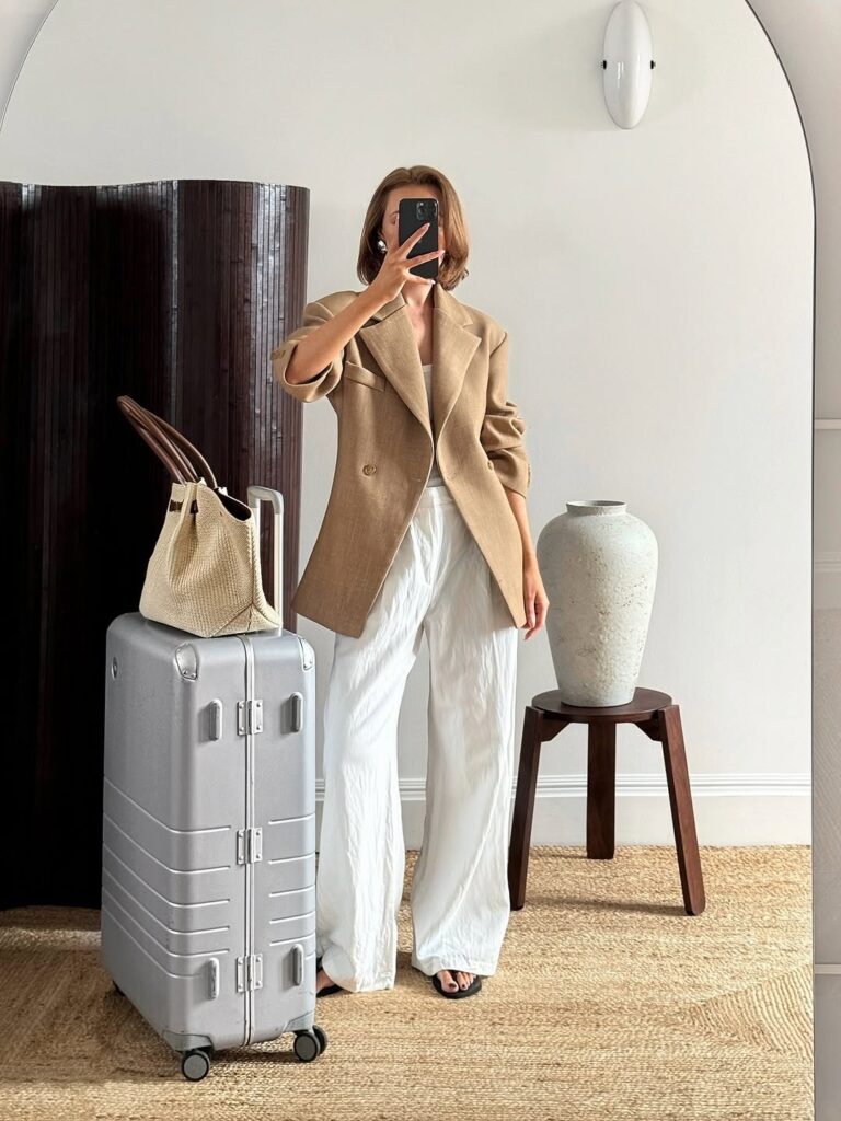 comfortable airport outfits
