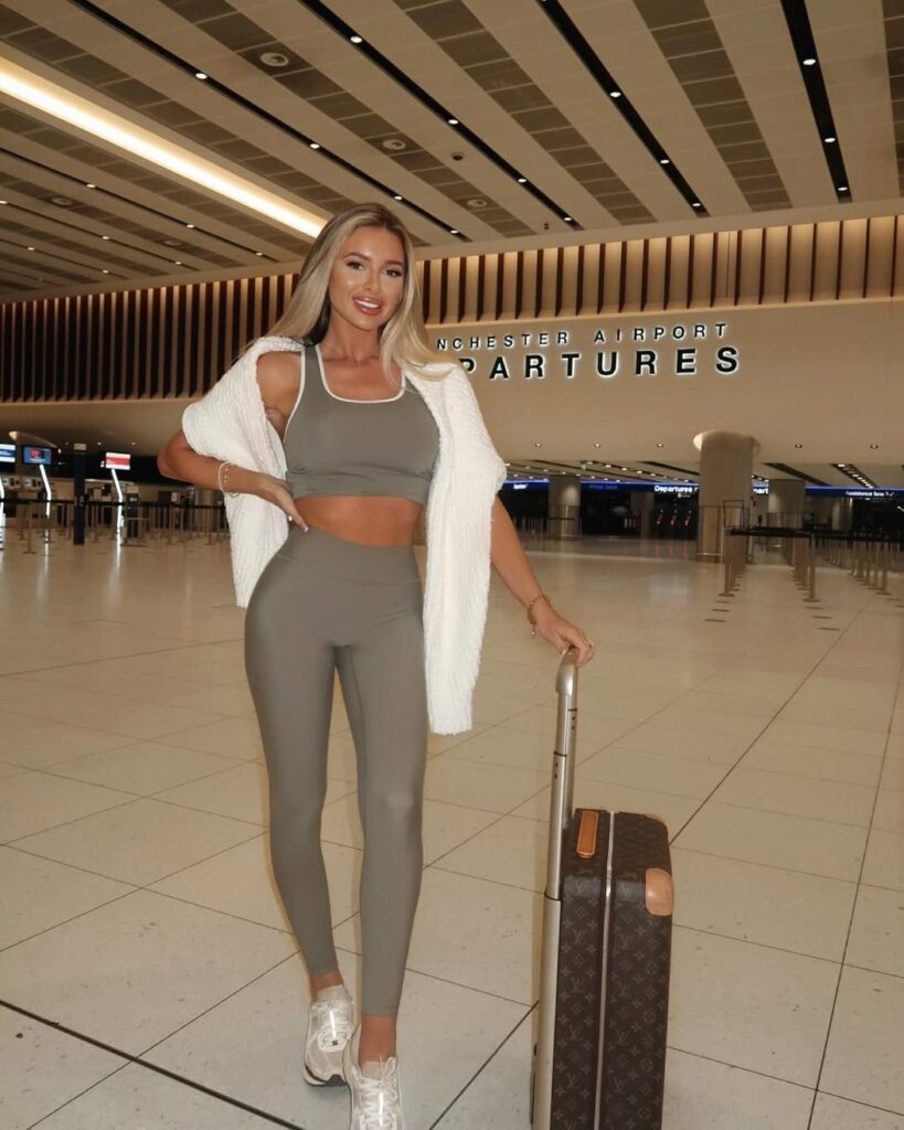 airport outfits