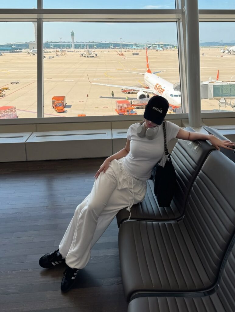 airport outfit dti