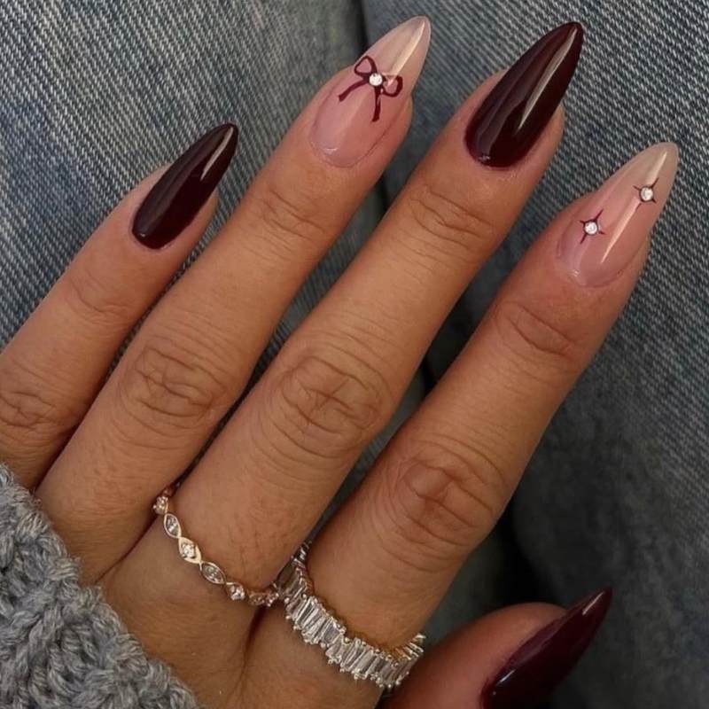 winter nails red