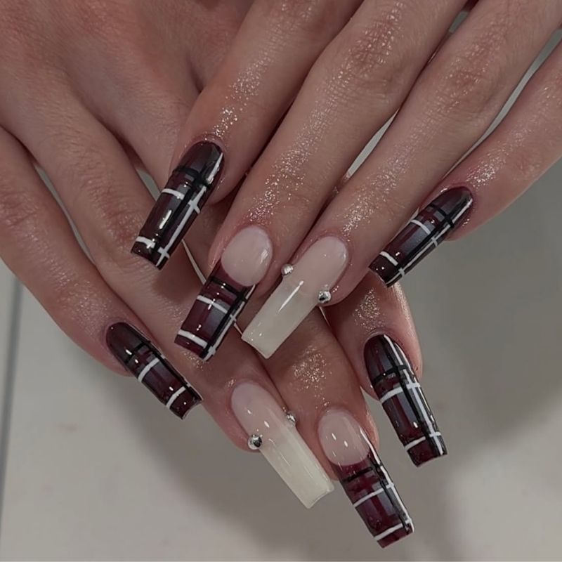 plaid nails ideas