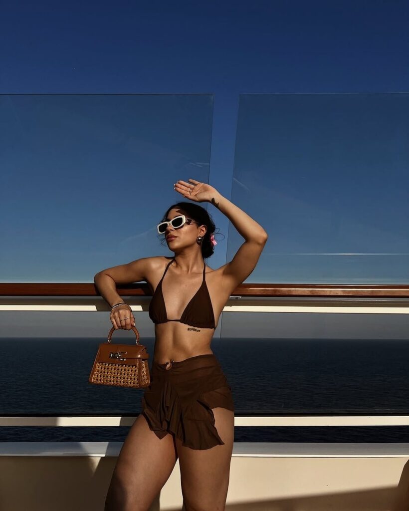 cruise dinner outfits