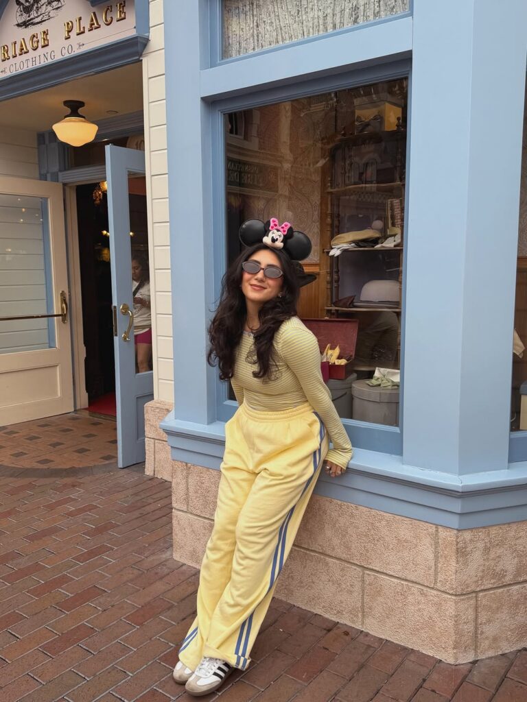 disneyland outfits rapunzel