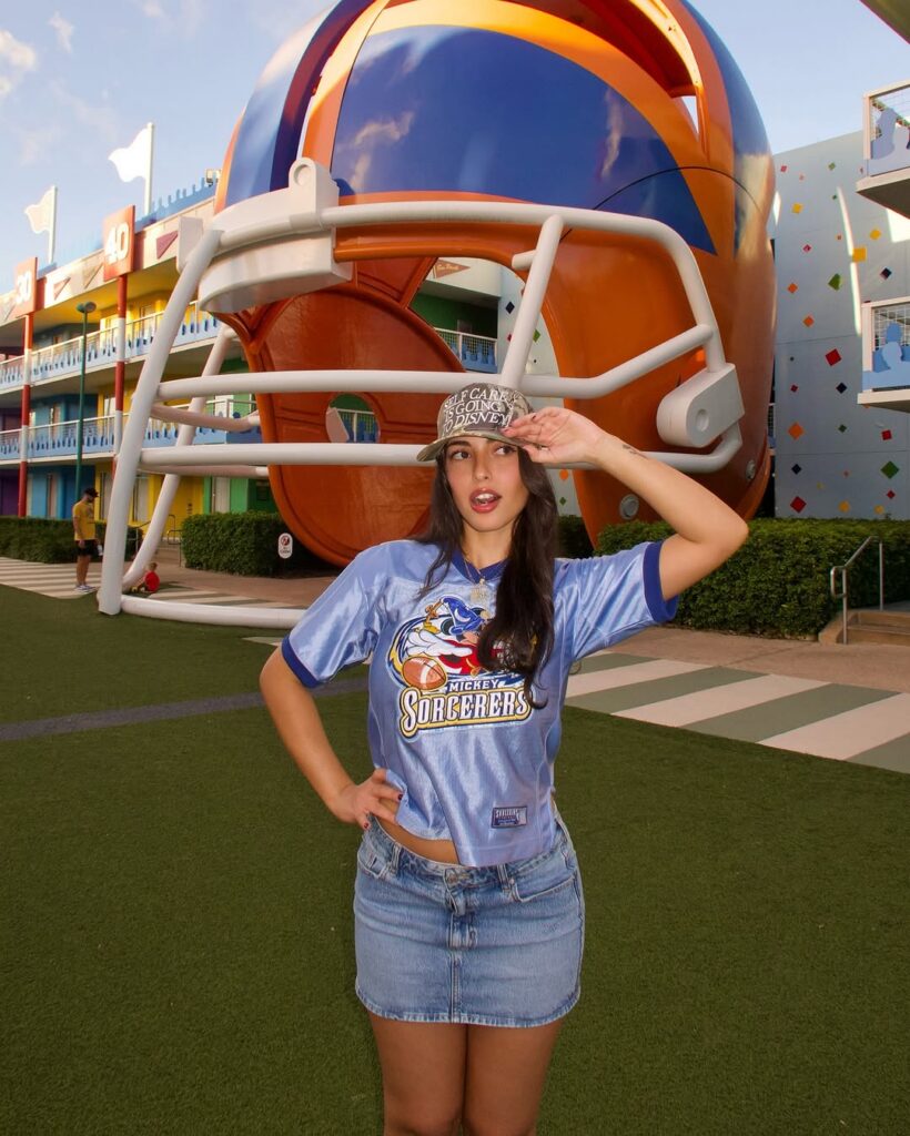  comfy disneyland outfits