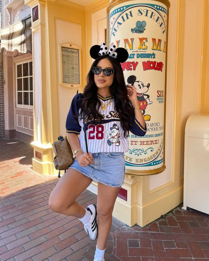 disneyland outfits august
