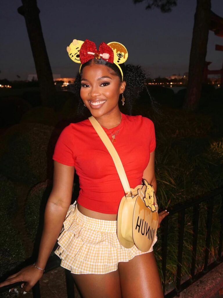 disneyland outfits
