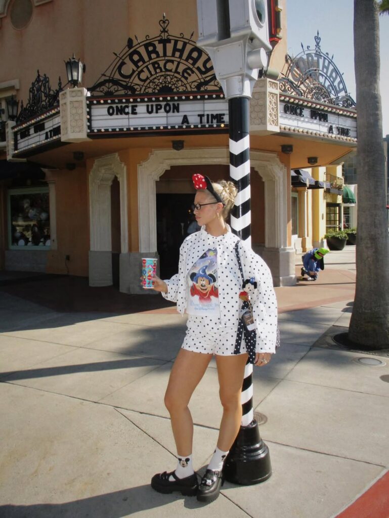 pink disneyland outfits