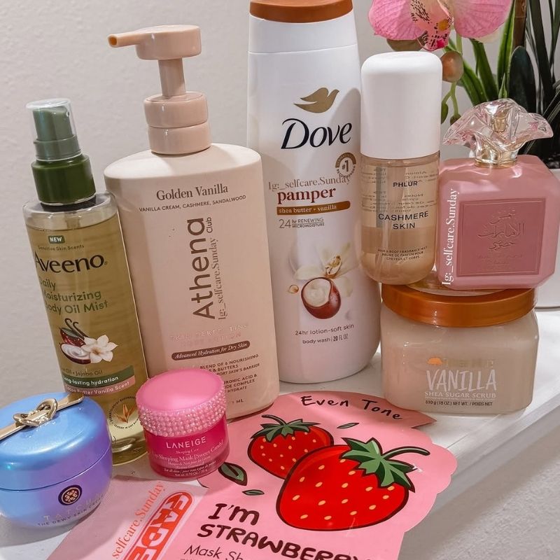 how to smell good naturally as a woman