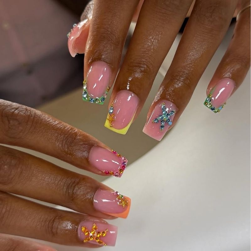 classy vacation nails short