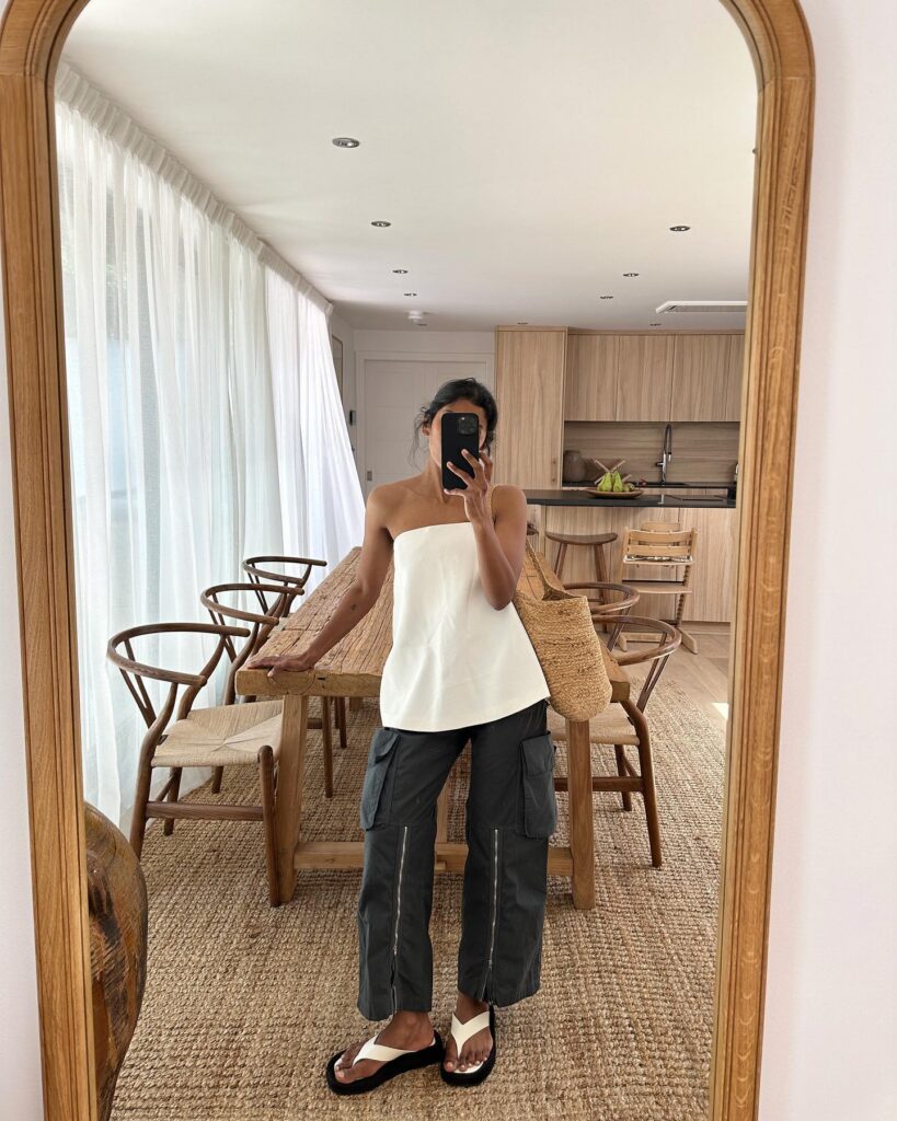what to wear with cargo pants woman