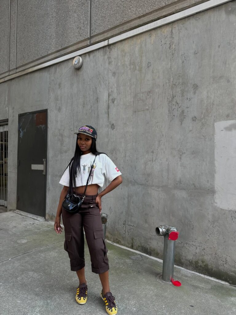  how to style cargo pants
