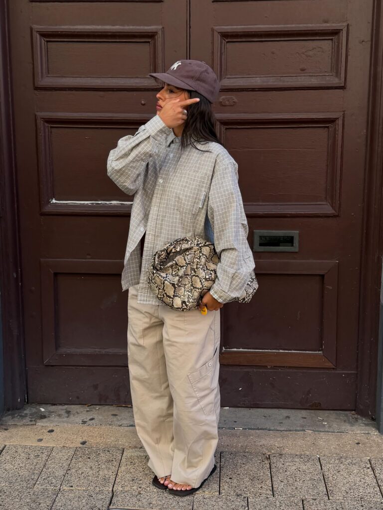 casual cargo pants outfit