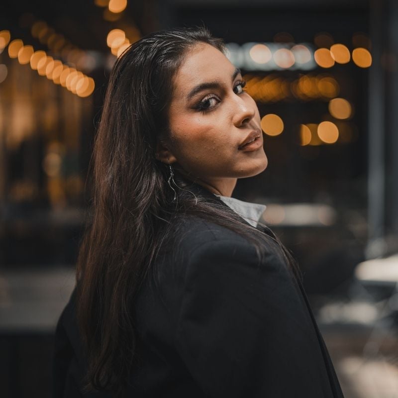 how to pose