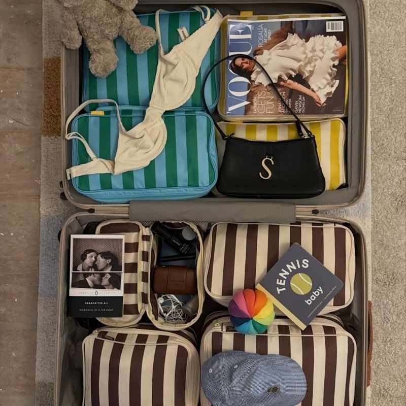 most efficient way to pack a suitcase

