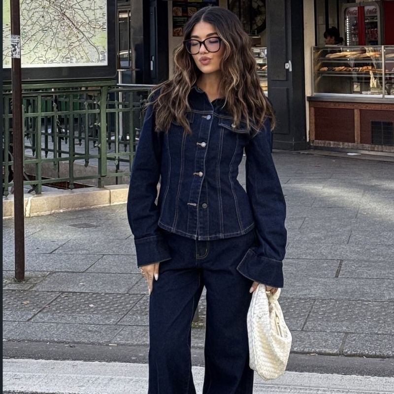how to style jeans jacket