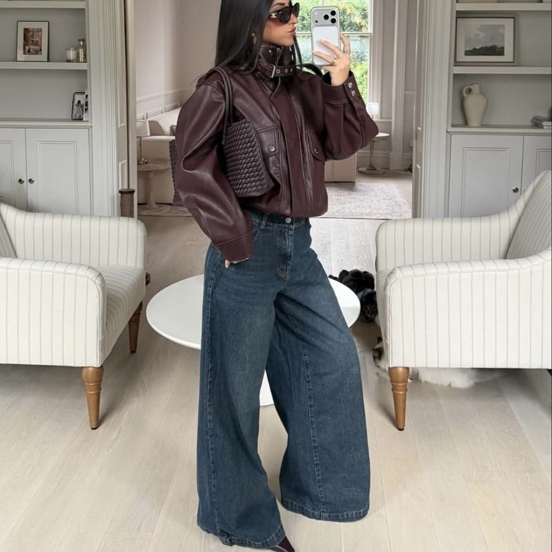 how to style blue baggy jeans